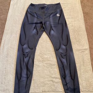 Grrrl leggings size medium